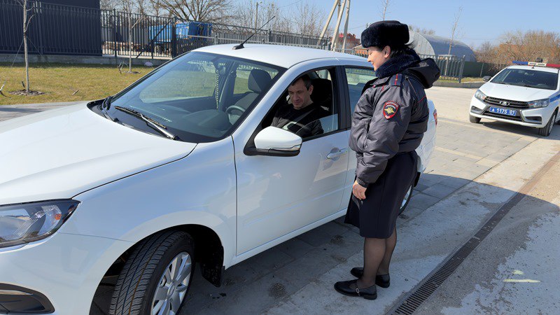 Госавтоинспекторы Адыгеи напомнили водителям о важности использования ремней безопасности