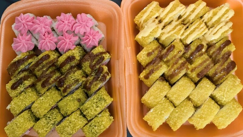 Каков статус роллов во время Великого поста?