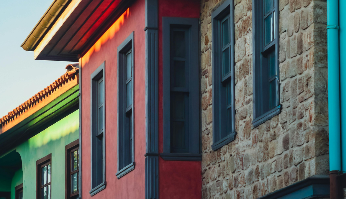 Новый цвет окон может обернуться штрафом до 50 тысяч рублей