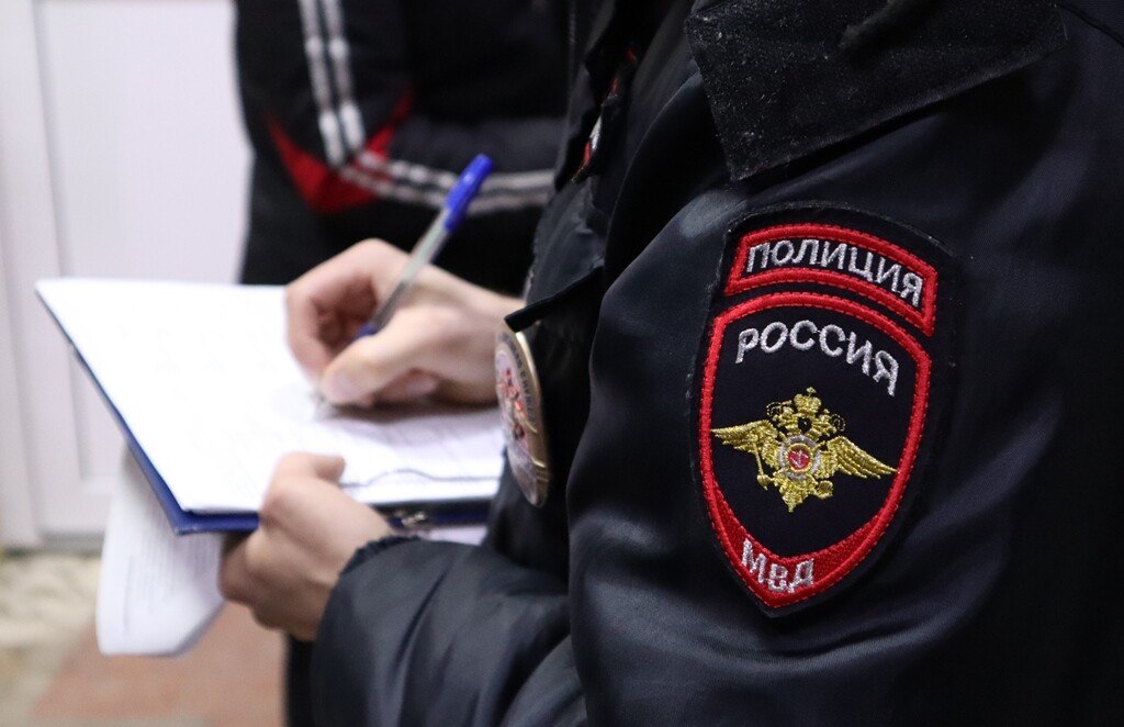 В Адыгее полицейские и представители общественности рассказали студентам техникума о профилактике мошенничеств и последствиях дропперства В Адыгее полицейские и представители общественности рассказали студентам техникума о профилактике мошенничеств и последствиях дропперства