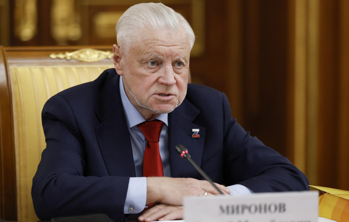 Имущество коррупционеров должно работать на наших бойцов, считает Миронов