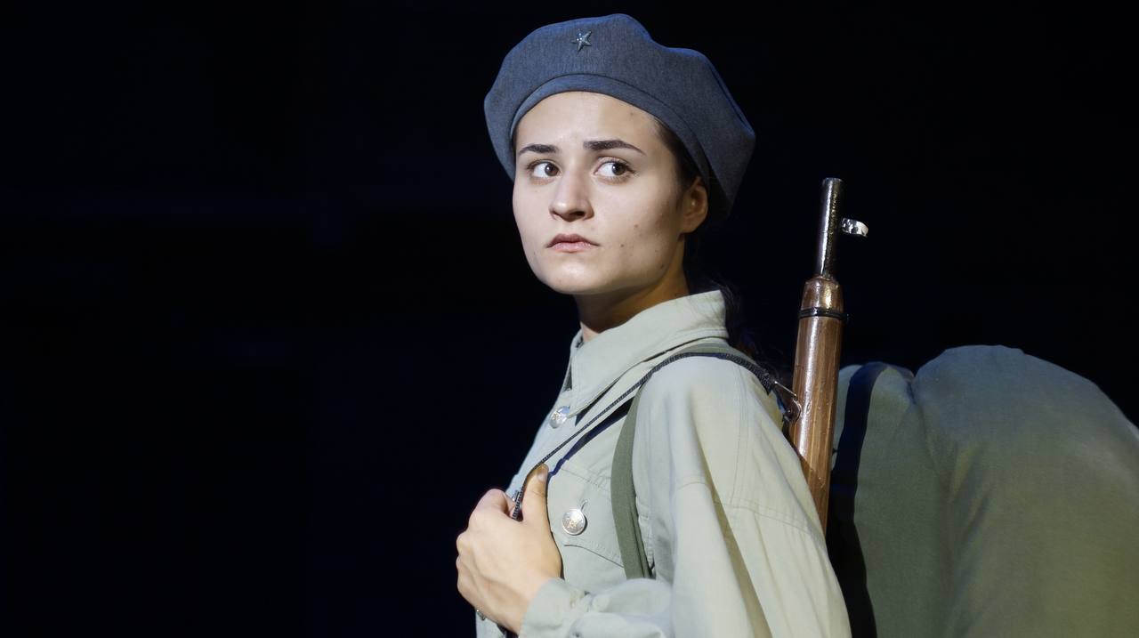 К Всемирному дню театра артисты и сотрудники Театрального объединения Адыгеи рассказали «СА», что для них значит их работа К Всемирному дню театра артисты и сотрудники Театрального объединения Адыгеи рассказали «СА», что для них значит их работа