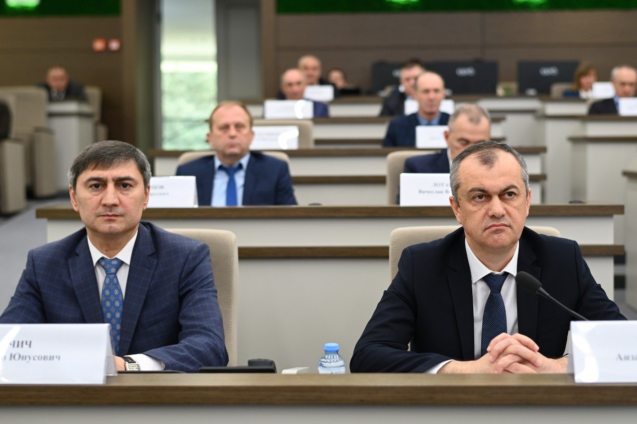 На заседании Кабмина Адыгеи обсудили вопросы поддержки аграриев На заседании Кабмина Адыгеи обсудили вопросы поддержки аграриев