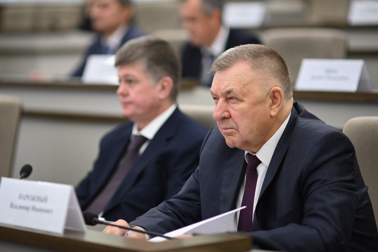 В Адыгее обсудили вопросы выполнения мероприятий национального проекта «Семья» В Адыгее обсудили вопросы выполнения мероприятий национального проекта «Семья»