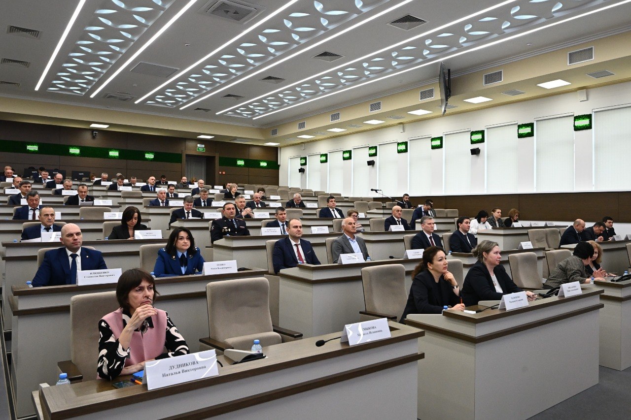 На заседании Кабмина Адыгеи обсудили вопросы поддержки аграриев На заседании Кабмина Адыгеи обсудили вопросы поддержки аграриев