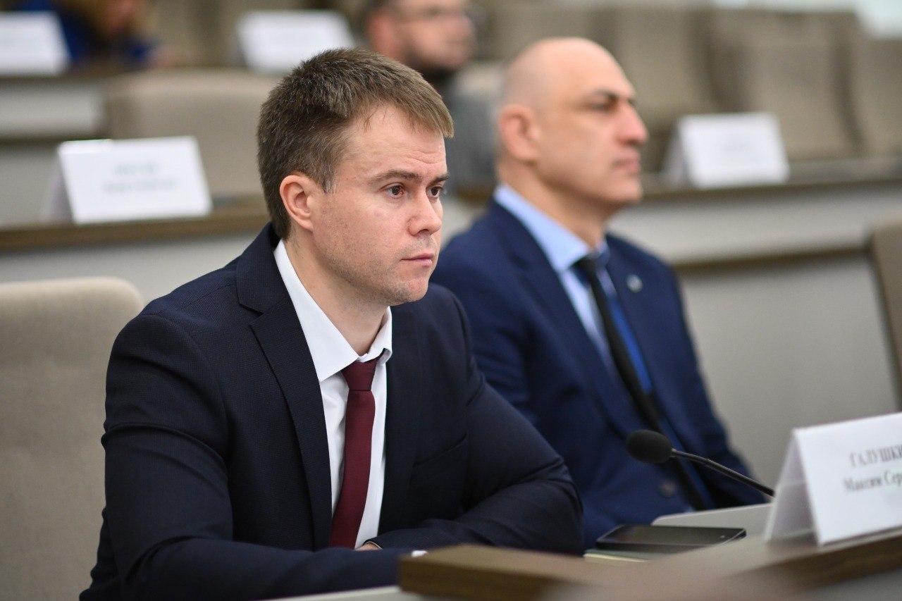 В Адыгее обсудили вопросы выполнения мероприятий национального проекта «Семья» В Адыгее обсудили вопросы выполнения мероприятий национального проекта «Семья»