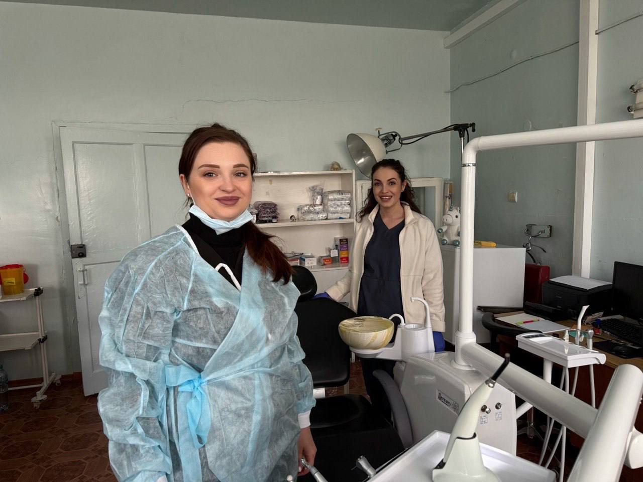 Игорь Кастюкевич: Более 150 человек приняли врачи стоматологи из Адыгеи за четверную смену в Нижнесерогозской больнице Херсонской области. Игорь Кастюкевич: Более 150 человек приняли врачи стоматологи из Адыгеи за четверную смену в Нижнесерогозской больнице Херсонской области.