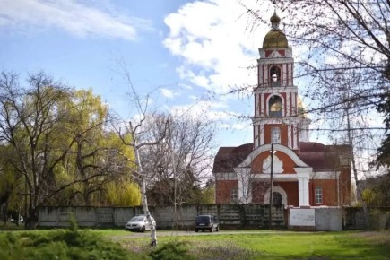 В Майкопе приступили к благоустройству площади возле строящегося Свято-Успенского кафедрального собора