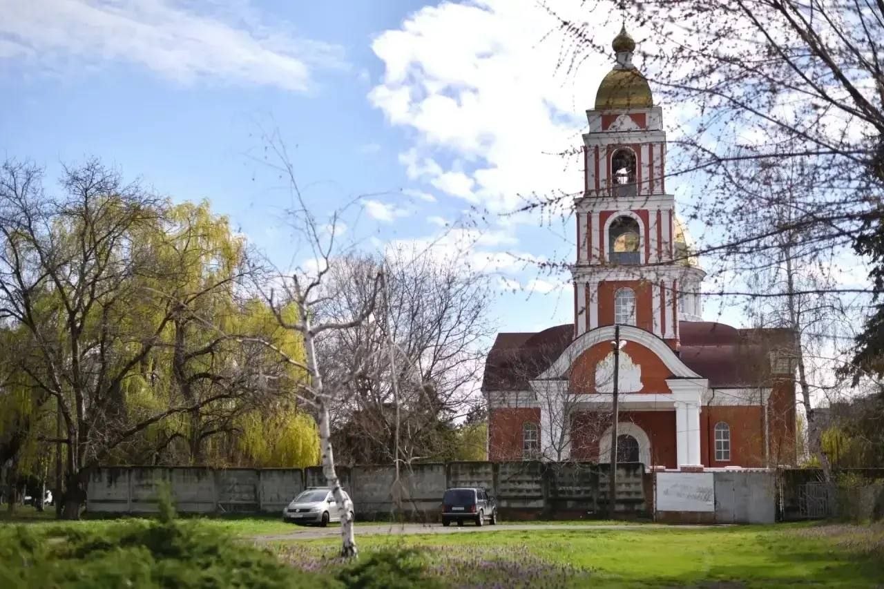 В Майкопе приступили к благоустройству площади возле строящегося Свято-Успенского кафедрального собора