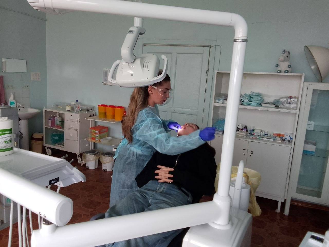 Игорь Кастюкевич: Более 150 человек приняли врачи стоматологи из Адыгеи за четверную смену в Нижнесерогозской больнице Херсонской области. Игорь Кастюкевич: Более 150 человек приняли врачи стоматологи из Адыгеи за четверную смену в Нижнесерогозской больнице Херсонской области.