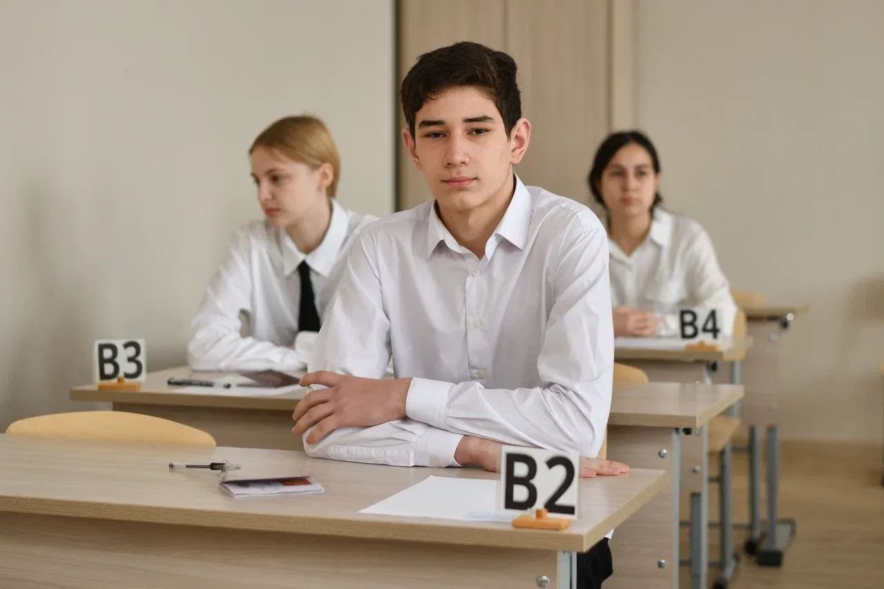 В Майкопе более 2000 выпускников 9-х классов написали пробный ОГЭ по математике В Майкопе более 2000 выпускников 9-х классов написали пробный ОГЭ по математике