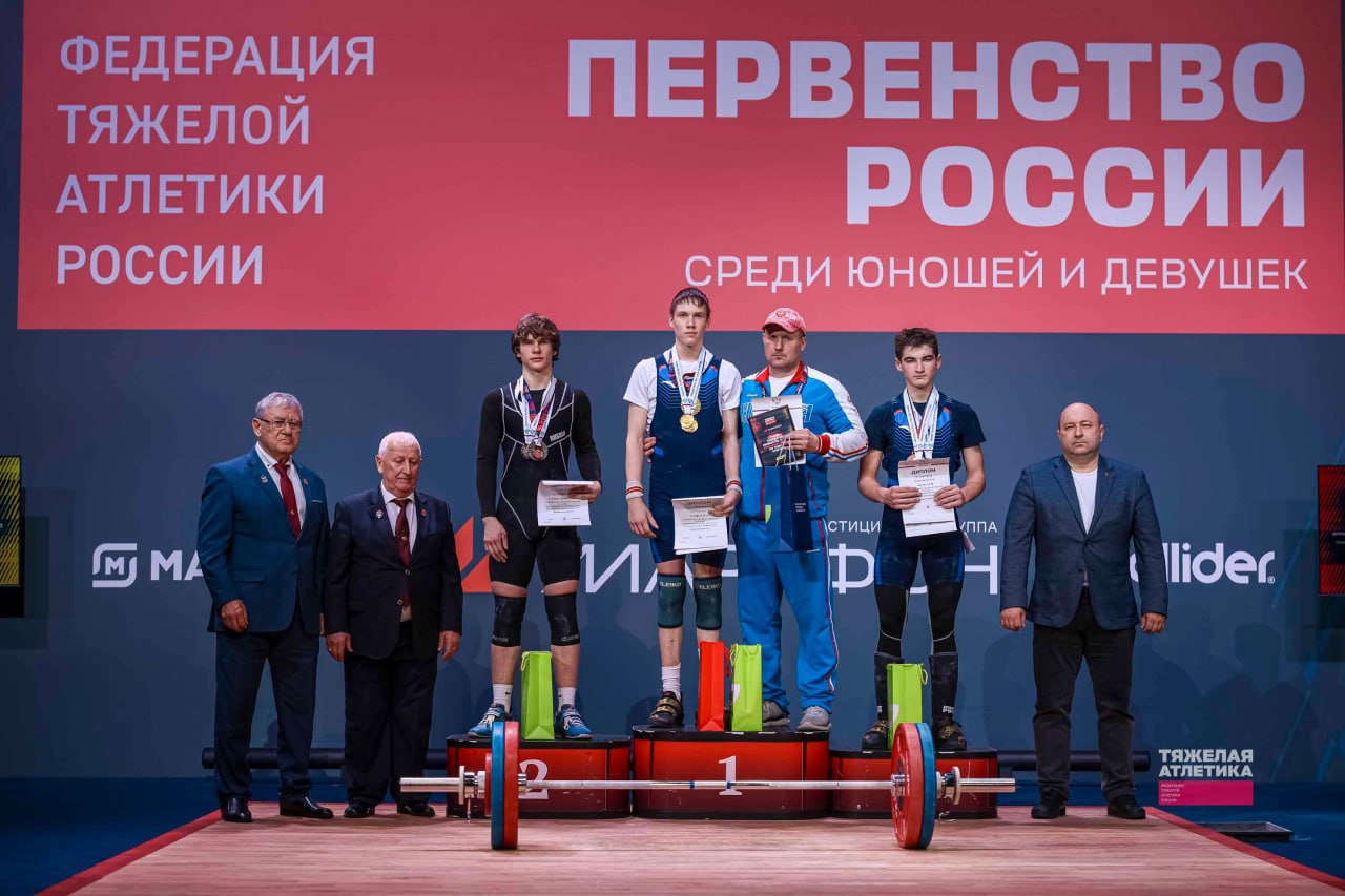 Спортсмены Адыгеи отличились на Первенстве России по тяжелой атлетике Спортсмены Адыгеи отличились на Первенстве России по тяжелой атлетике