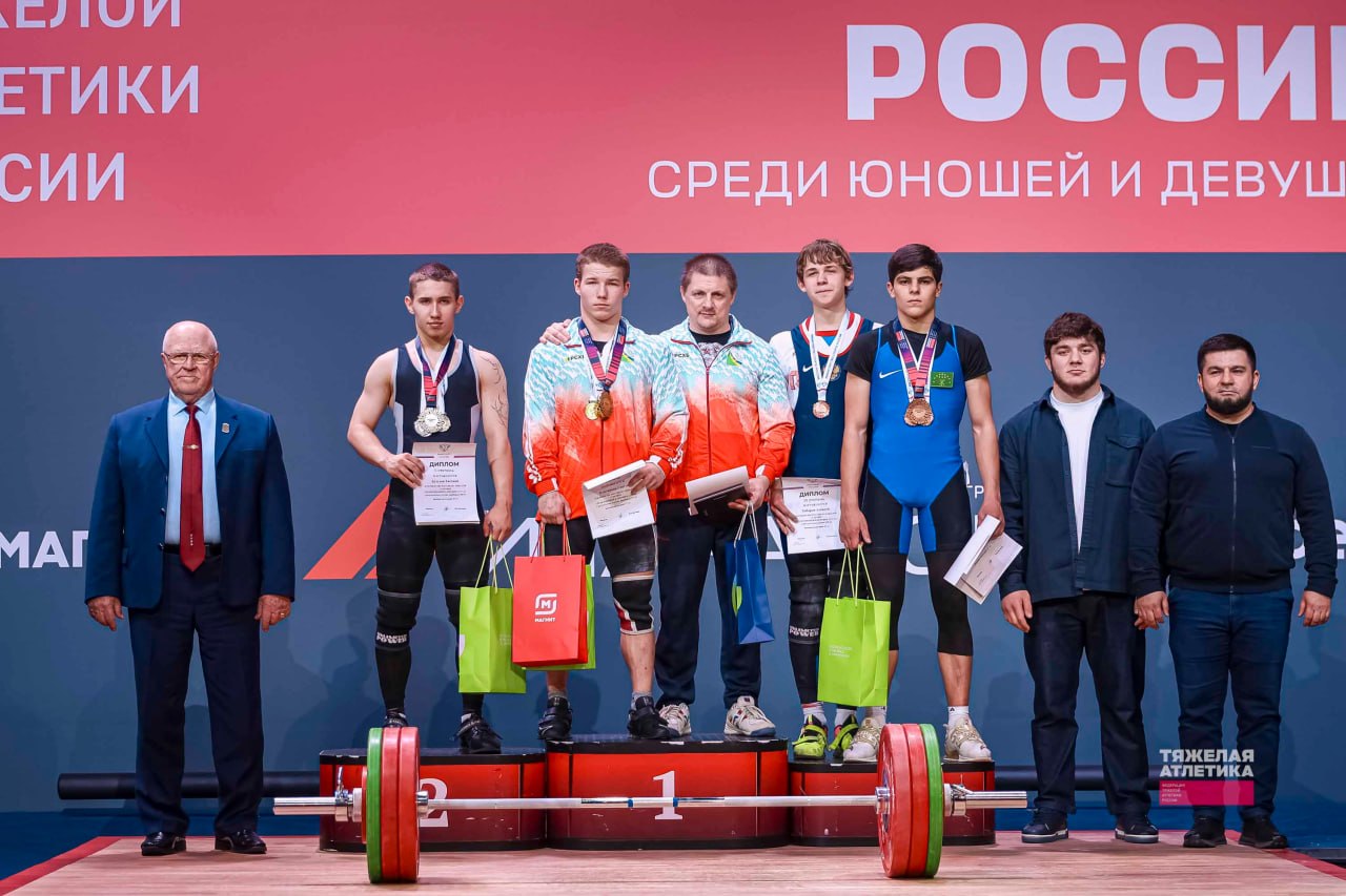 Спортсмены Адыгеи отличились на Первенстве России по тяжелой атлетике Спортсмены Адыгеи отличились на Первенстве России по тяжелой атлетике