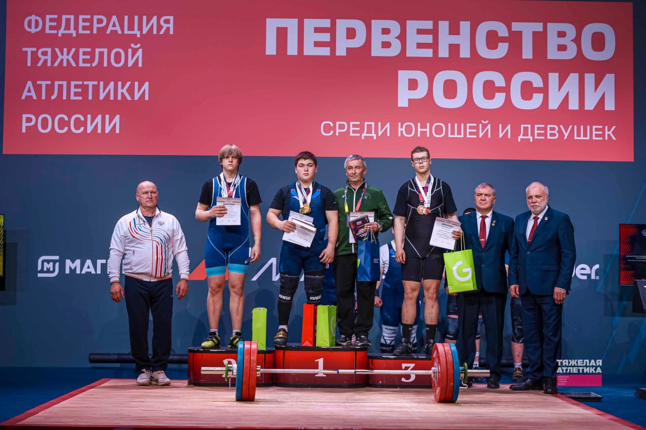 Спортсмены Адыгеи отличились на Первенстве России по тяжелой атлетике