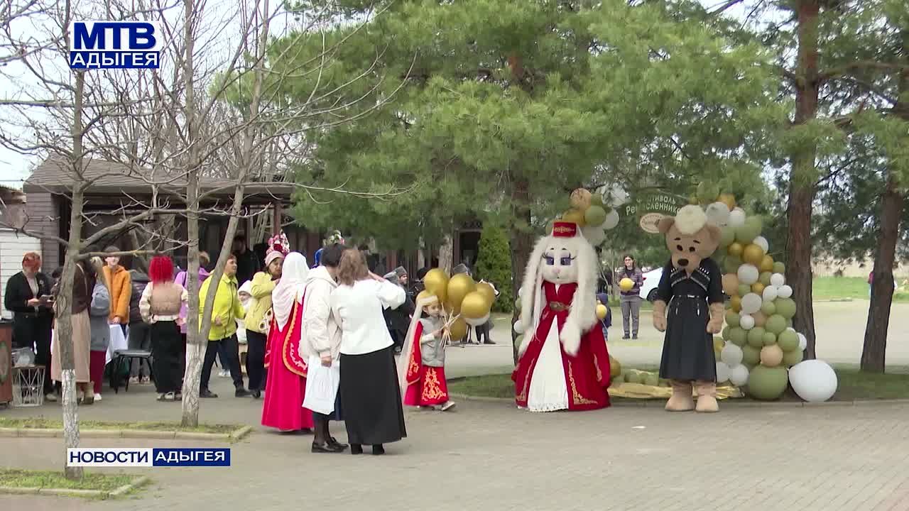 Первый в Адыгее Фестиваль ремесленников собрал в Майкопе собрал более 50 создателей оригинальных изделий со всего Кавказа