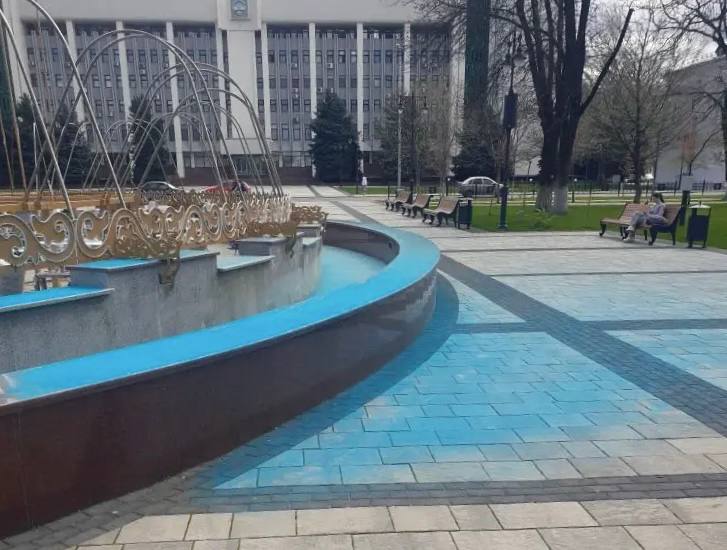 Единая дежурно-диспетчерская служба Майкопа зафиксировала на камеры видеонаблюдения инцидент на главной площади города Единая дежурно-диспетчерская служба Майкопа зафиксировала на камеры видеонаблюдения инцидент на главной площади города