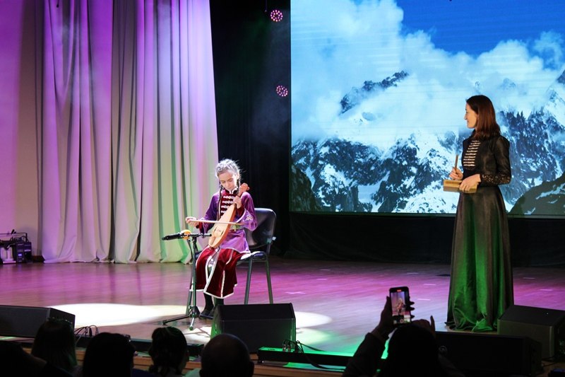 В Адыгее подведены итоги регионального этапа Всероссийского конкурса «Хрустальные звездочки» В Адыгее подведены итоги регионального этапа Всероссийского конкурса «Хрустальные звездочки»