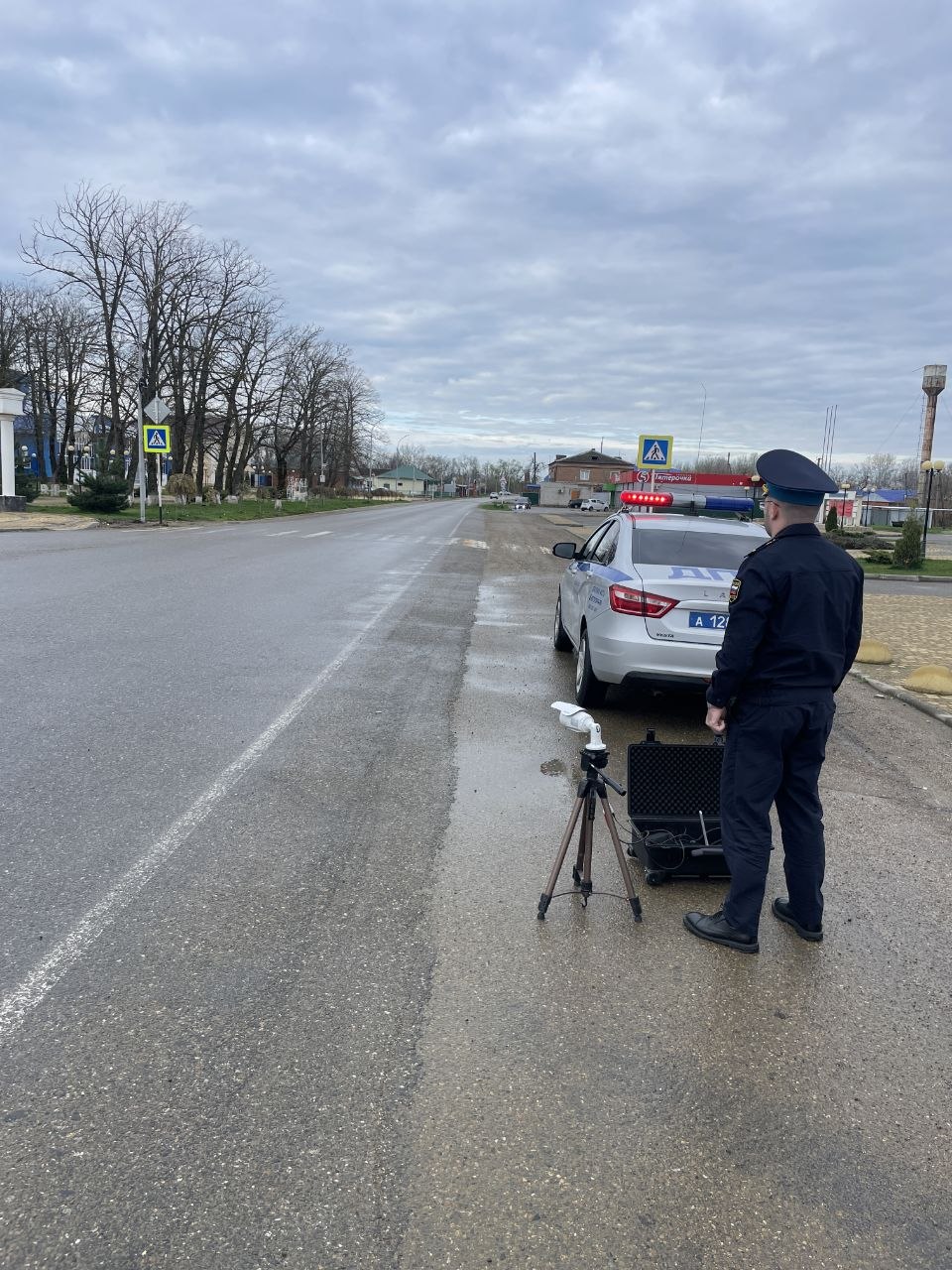 В Кошехабльском районе госавтоинспекторы совместно с судебными приставами провели рейд «Должник» В Кошехабльском районе госавтоинспекторы совместно с судебными приставами провели рейд «Должник»