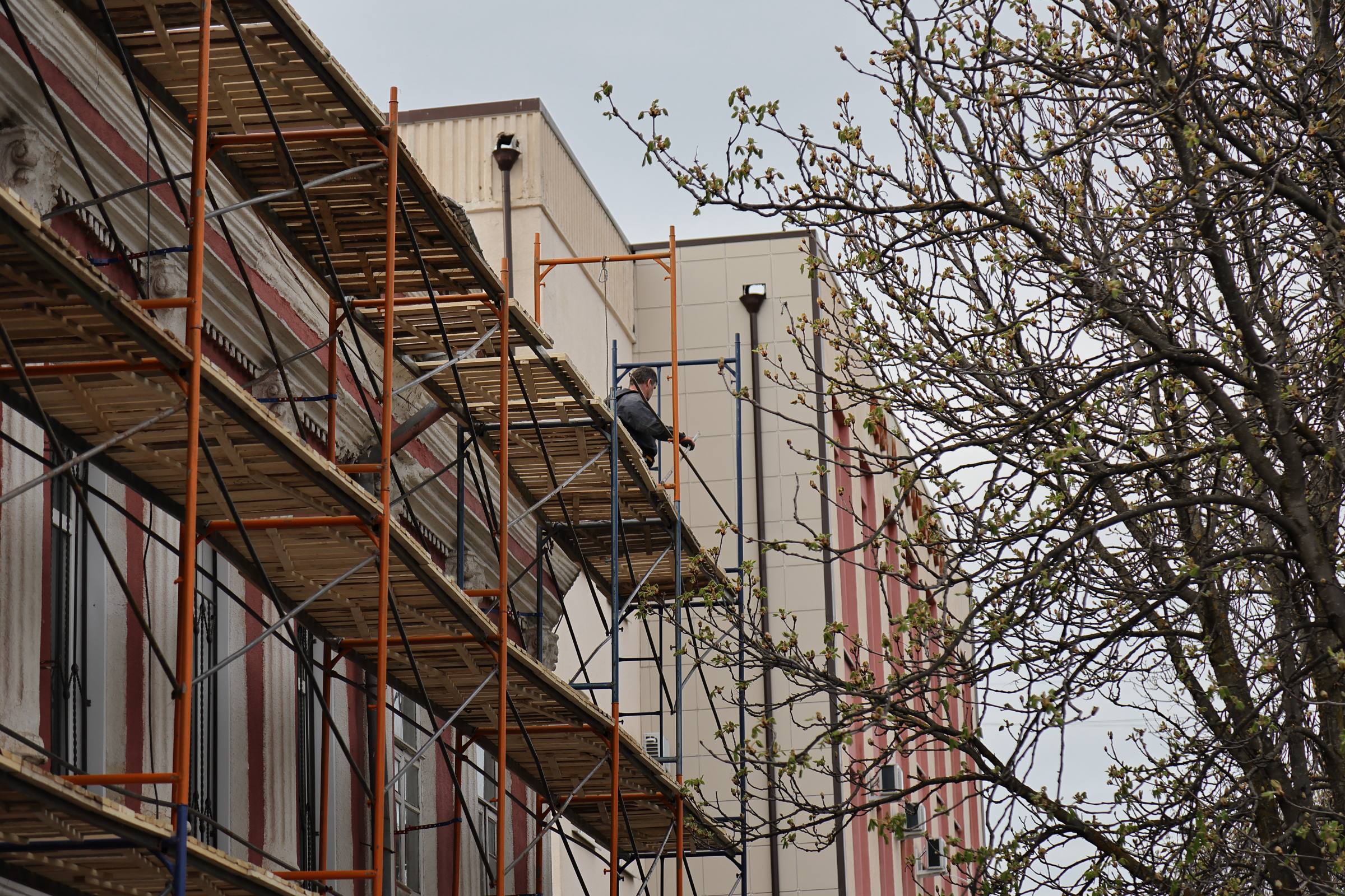 Мурат Кумпилов: Продолжаются работы по сохранению исторического наследия и благоустройству Майкопа Мурат Кумпилов: Продолжаются работы по сохранению исторического наследия и благоустройству Майкопа