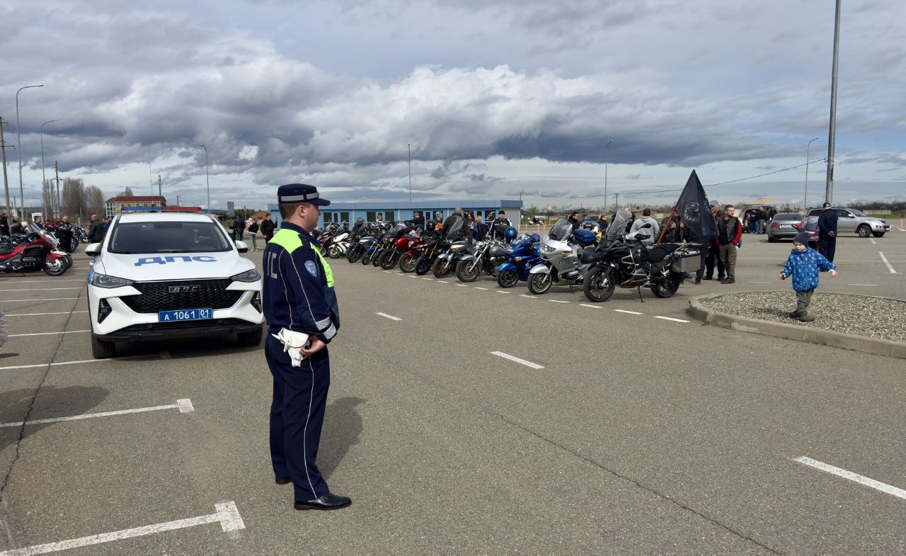 В Майкопе состоялось открытие весеннего мотосезона