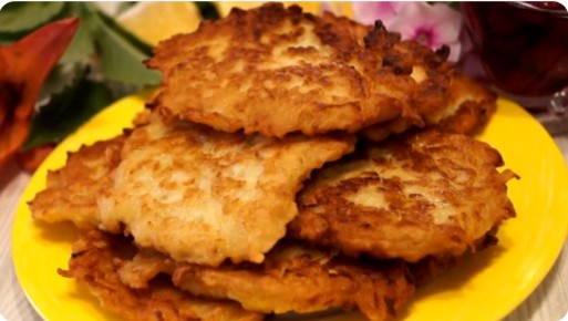 Вкусные яблочные оладушки, которые поднимут настроение с утра