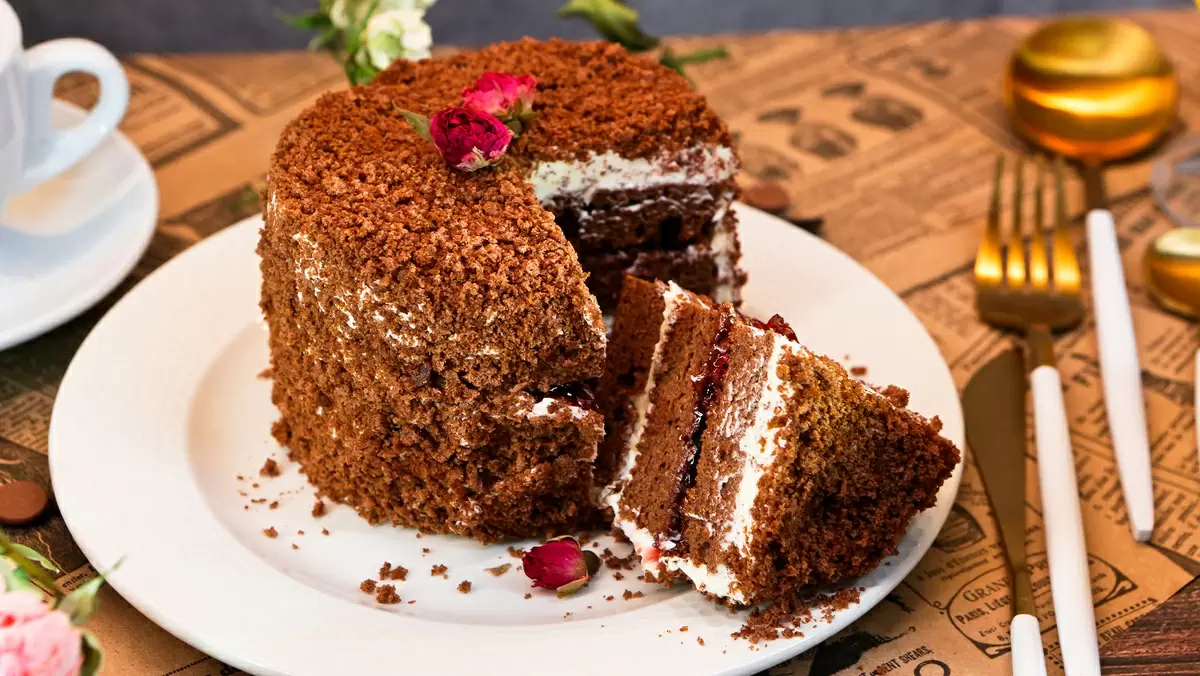 Роскошный шоколадный торт: праздник для ваших вкусовых рецепторов