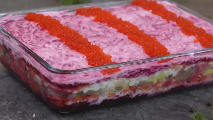 Секреты идеального салата "Сельдь под шубой": как готовить по старинным традициям