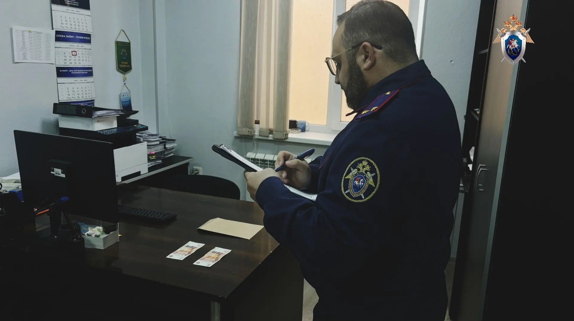 В Адыгее возбуждено уголовное дело в отношении местной жительницы по факту дачи взятки сотруднику лицензионно-разрешительной работы