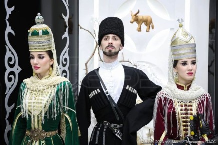 Адыгейцы (адыги) — коренной кавказский народ северо-западного Кавказа