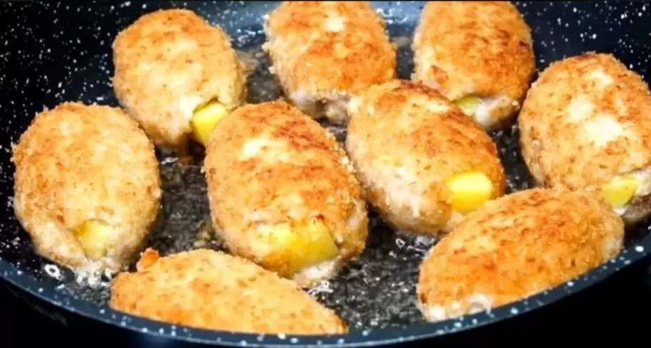 Необычные котлеты на праздничный стол: кулинарный эксперимент для Нового года