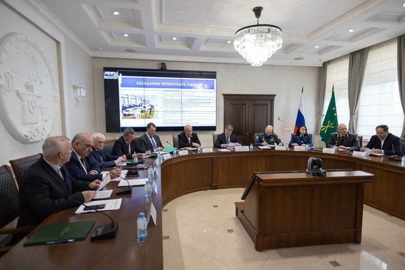 В Адыгее обсудили задачи по снижению аварийности на дорогах