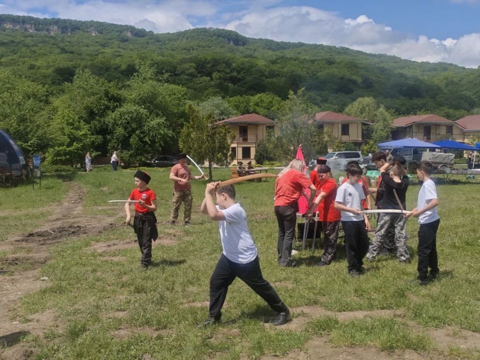 В Адыгее состоялся межнациональный фестиваль «Мы — будущее России», который объединил представителей разных народов, проживающих в регионе В Адыгее состоялся межнациональный фестиваль «Мы — будущее России», который объединил представителей разных народов, проживающих в регионе