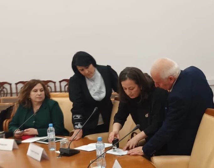 Главный редактор Адыгэ Макъ Саида Мешлок приняла участие в Дне черкесской культуры, который проходил в Москве Главный редактор Адыгэ Макъ Саида Мешлок приняла участие в Дне черкесской культуры, который проходил в Москве