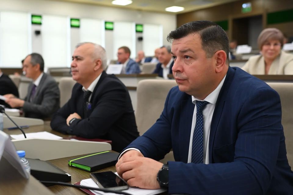 В ходе заседания Кабмина Адыгеи рассмотрели вопросы поддержки мастеров народных художественных промыслов и стимулирования их деятельности в рамках развития креативных индустрий В ходе заседания Кабмина Адыгеи рассмотрели вопросы поддержки мастеров народных художественных промыслов и стимулирования их деятельности в рамках развития креативных индустрий