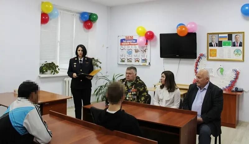 В Адыгее оперативниками уголовного розыска полиции задержаны подозреваемые в разбойном нападении В Адыгее оперативниками уголовного розыска полиции задержаны подозреваемые в разбойном нападении