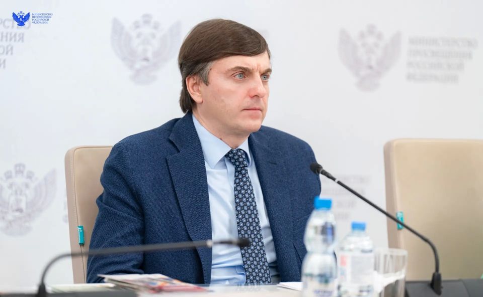 Сергей Кравцов: Профилактические меры в образовательной среде помогут усилить систему предупреждения правонарушений среди несовершеннолетних Сергей Кравцов: Профилактические меры в образовательной среде помогут усилить систему предупреждения правонарушений среди несовершеннолетних