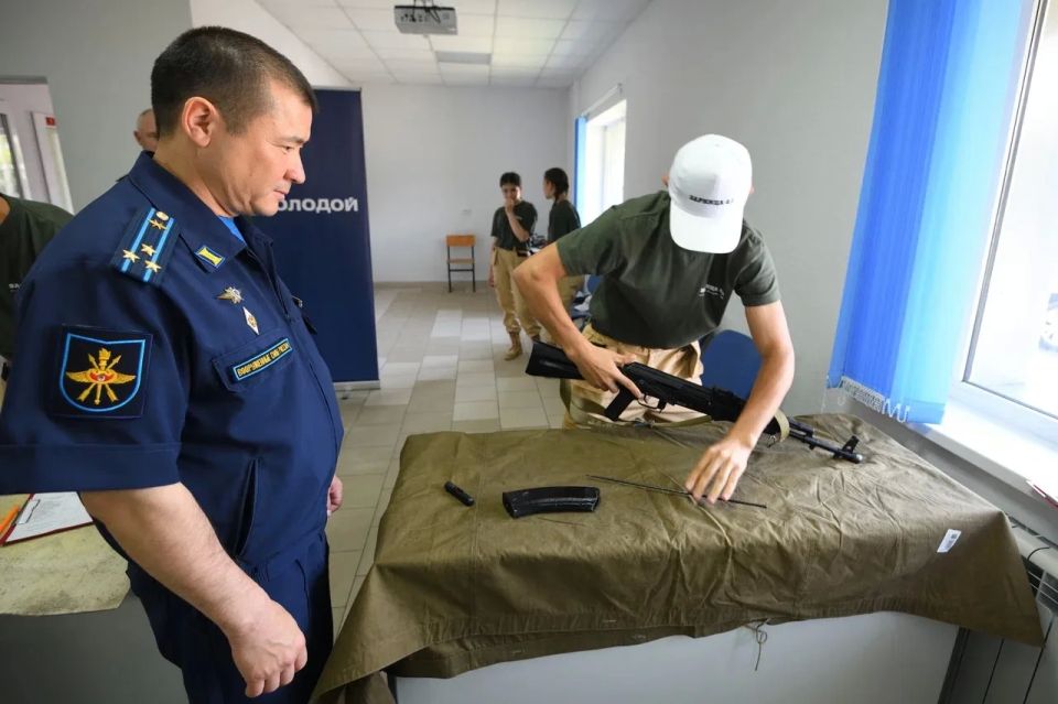 В Майкопе прошёл региональный слёт «Пост №1» В Майкопе прошёл региональный слёт «Пост №1»