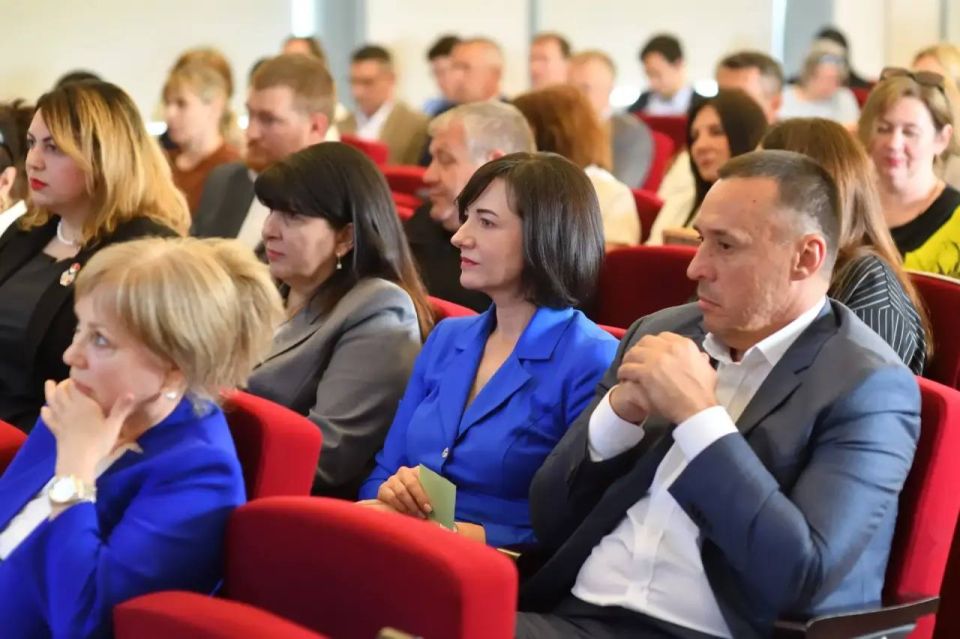 Геннадий Митрофанов: Принял участие в XXXVIII Конференции Адыгейского регионального отделения «Единой России» Геннадий Митрофанов: Принял участие в XXXVIII Конференции Адыгейского регионального отделения «Единой России»