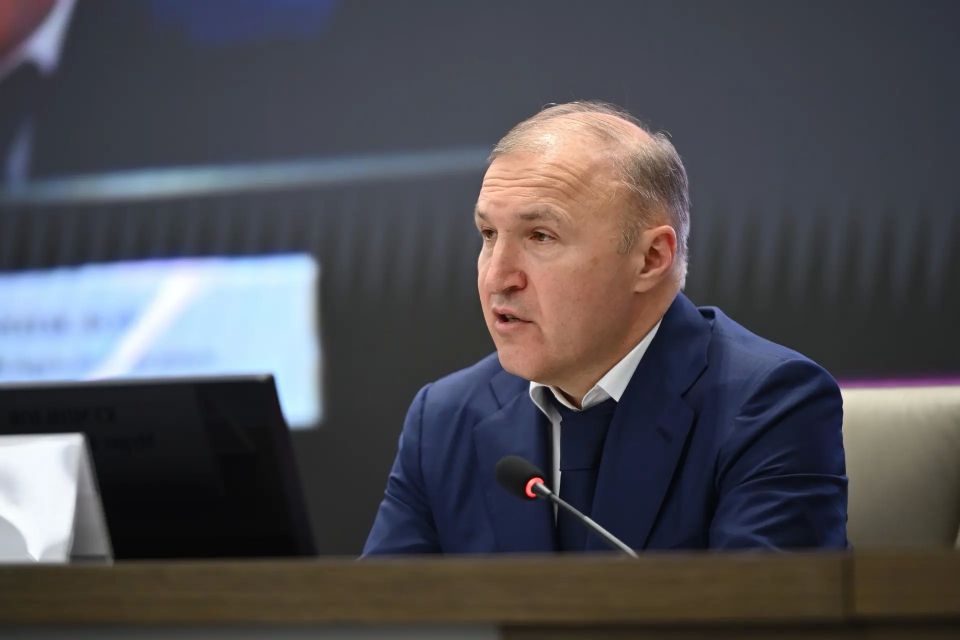 Мурат Кумпилов: Совместно с руководителем Росреестра Олегом Скуфинским провели совещание по исполнению в республике поручений и указаний Президента Российской Федерации в земельно-имущественной сфере Мурат Кумпилов: Совместно с руководителем Росреестра Олегом Скуфинским провели совещание по исполнению в республике поручений и указаний Президента Российской Федерации в земельно-имущественной сфере