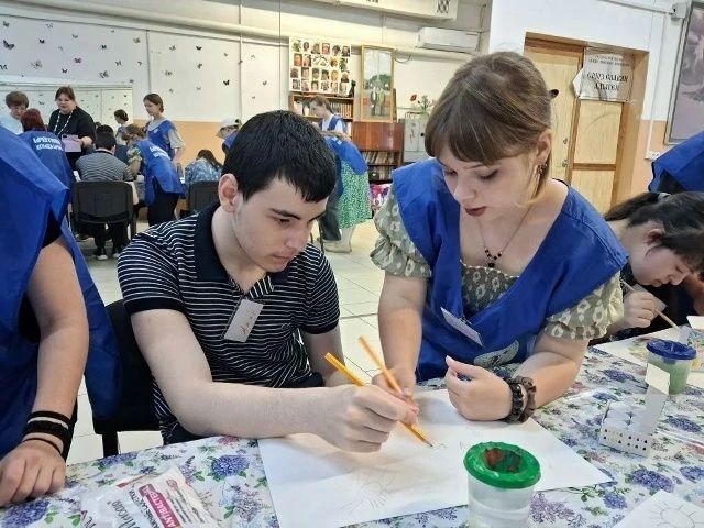 Волонтеры культуры Республики Адыгея ежегодно принимают участие в благотворительной акции «Фантазии веснушек» Волонтеры культуры Республики Адыгея ежегодно принимают участие в благотворительной акции «Фантазии веснушек»