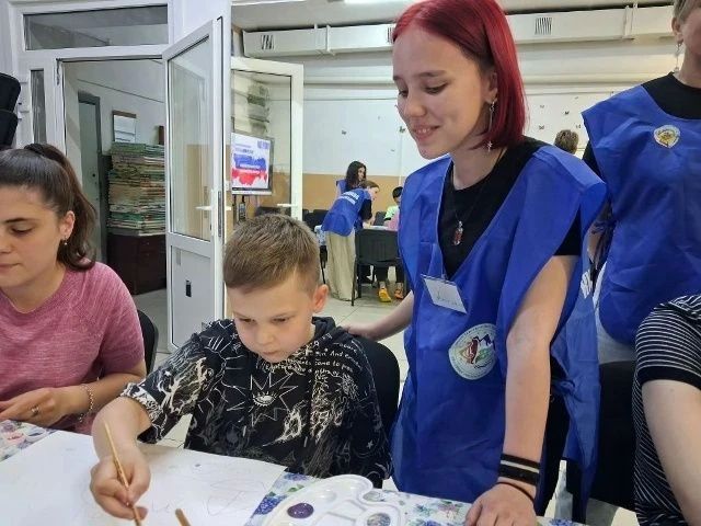 Волонтеры культуры Республики Адыгея ежегодно принимают участие в благотворительной акции «Фантазии веснушек» Волонтеры культуры Республики Адыгея ежегодно принимают участие в благотворительной акции «Фантазии веснушек»