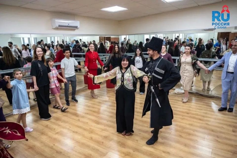В Марокко познакомились с адыгейской культурой В Марокко познакомились с адыгейской культурой