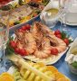 Новогодние лангустины с кокосовым соусом