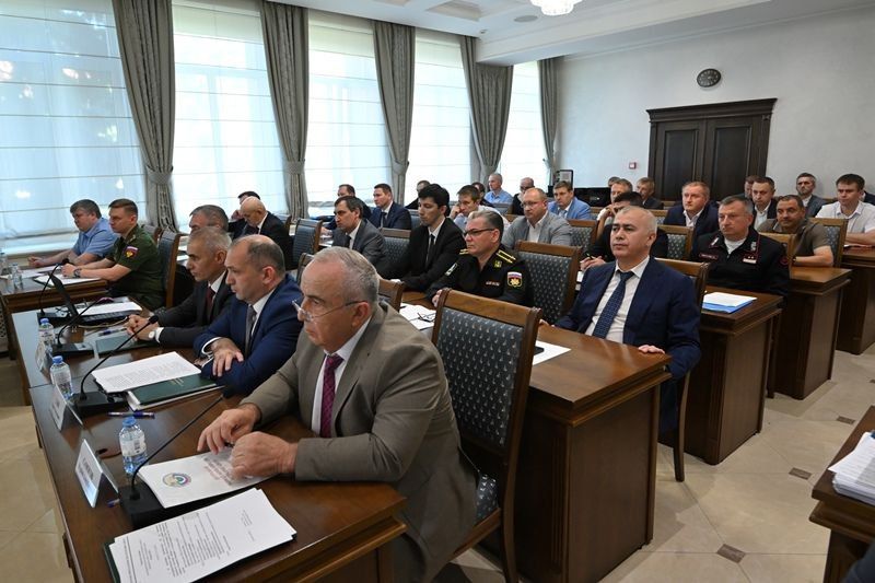 Представители МВД по Адыгее приняли участие в заседании Антитеррористической комиссии и Оперативного штаба Представители МВД по Адыгее приняли участие в заседании Антитеррористической комиссии и Оперативного штаба