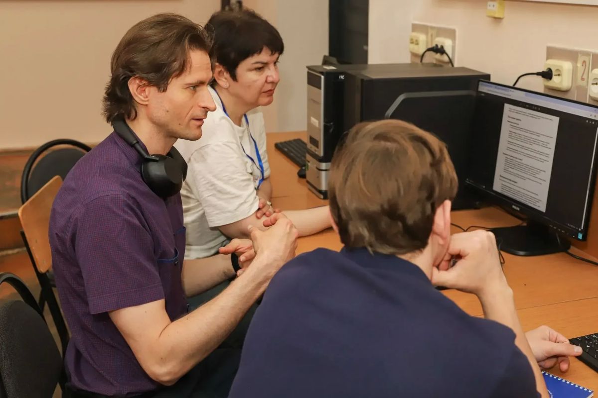 В Адыгейском госуниверситете дан старт работе Большой математической мастерской В Адыгейском госуниверситете дан старт работе Большой математической мастерской