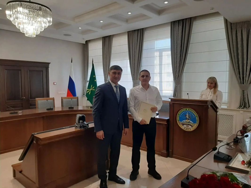 Лучших работников филиала Почты России по Адыгее поздравили с профессиональным праздником Лучших работников филиала Почты России по Адыгее поздравили с профессиональным праздником
