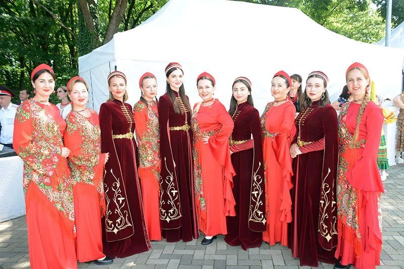 В Адыгее завершился юбилейный фестиваль казачьей культуры В Адыгее завершился юбилейный фестиваль казачьей культуры