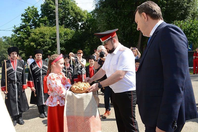 В Адыгее завершился юбилейный фестиваль казачьей культуры В Адыгее завершился юбилейный фестиваль казачьей культуры