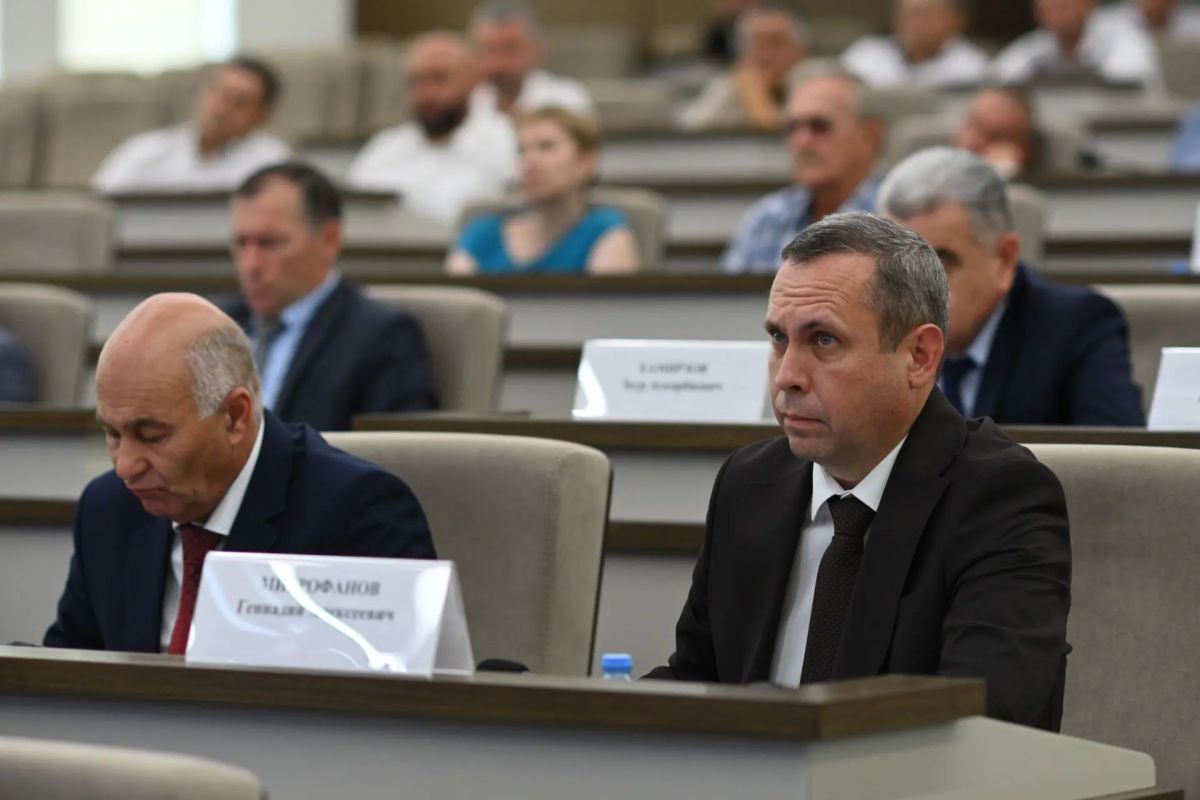 Глава Адыгеи представил отчет о работе Кабмина РА Глава Адыгеи представил отчет о работе Кабмина РА