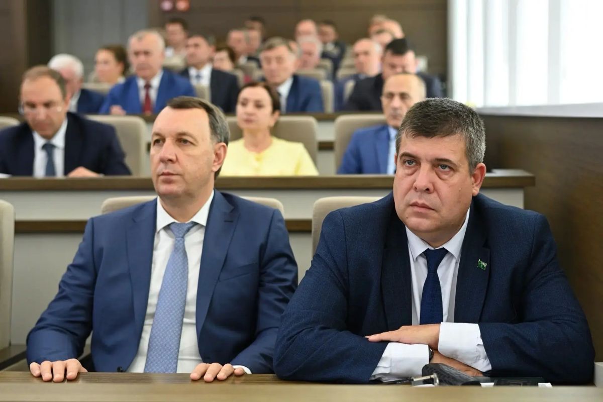 Глава Адыгеи представил отчет о работе Кабмина РА Глава Адыгеи представил отчет о работе Кабмина РА